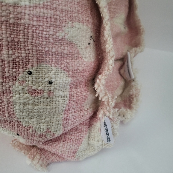 Brand new with tags- cupcakes and cashmere VIRAL Pink Ghost Pillow set of 2 - Picture 4 of 7
